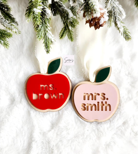 Personalized teacher apple ornament, Christmas ornament gift for best teacher, apple tag teacher gift, end of school year teacher gift