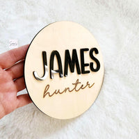 Wooden Name Birth Announcement sign, Newborn Baby round Name plate, Hospital Newborn Photo Prop Sign, Personalized custom Baby Shower Gift