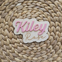 Wooden Name Birth Announcement sign, Newborn Baby round Name plate, Hospital Newborn Photo Prop Sign, Personalized custom Baby Shower Gift